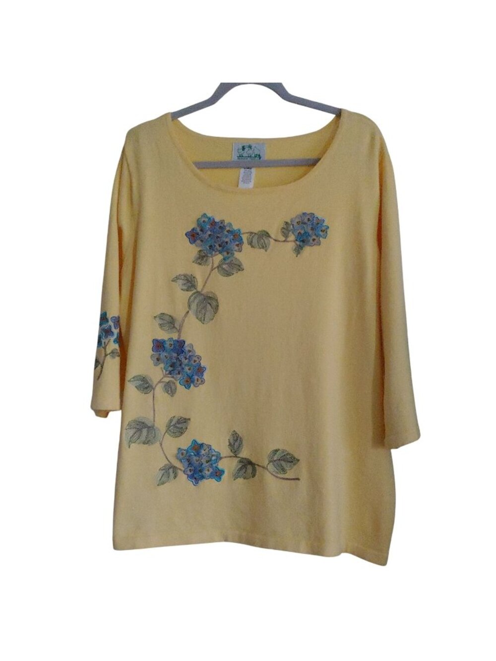 Quacker Factory Butter Yellow 3D Floral Artsy Hydrangea Feminine Casual Shirt XL